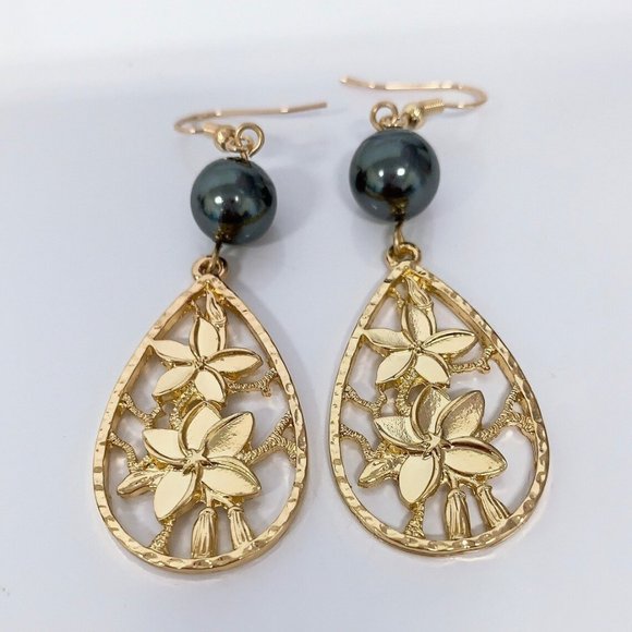 Healani Jewelry Jewelry - Plumeria Teardrop Pearl earrings